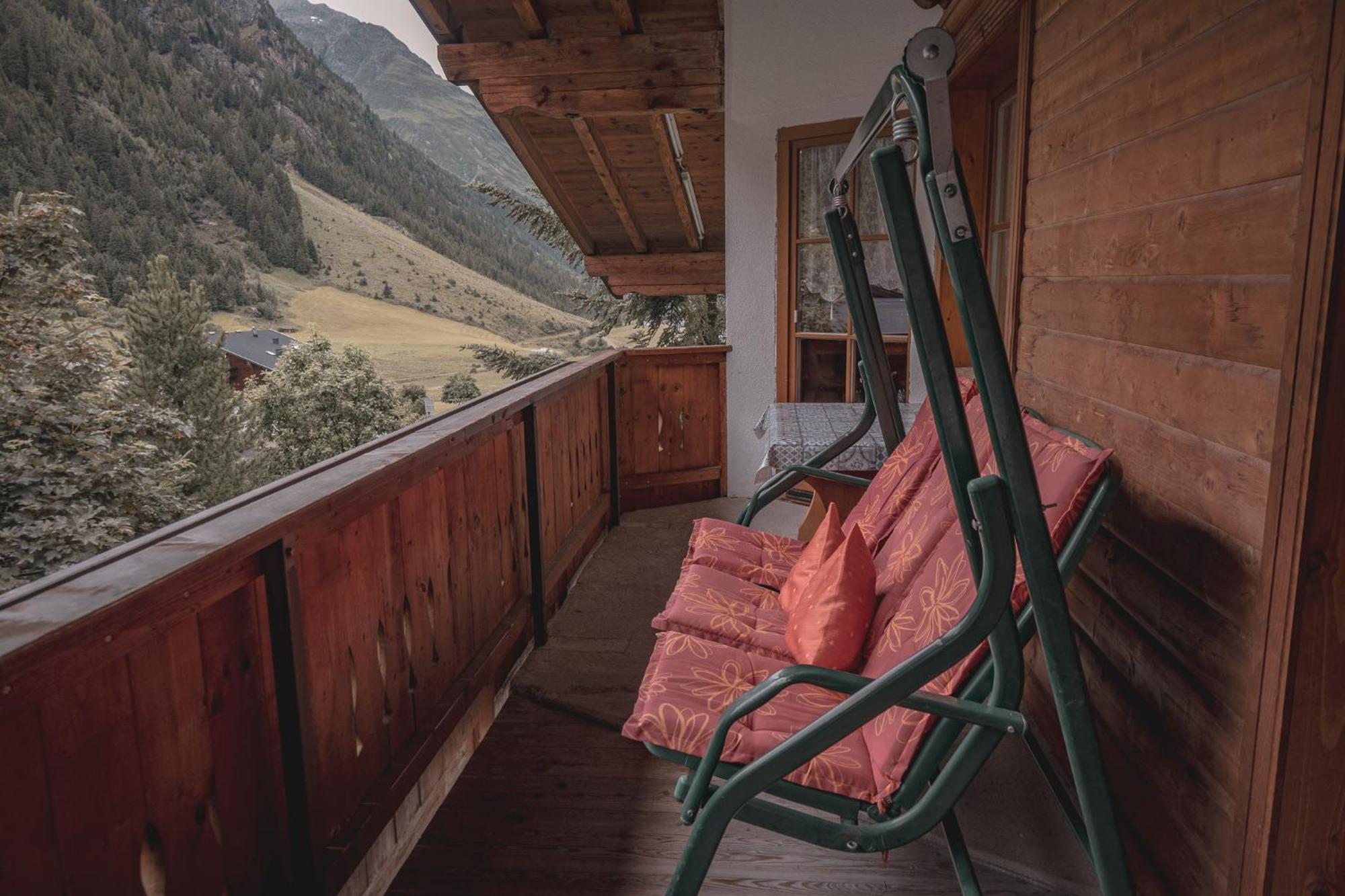 Апартаменти Haus Bergwind Санкт-Леонгард-ім-Пітцталь Екстер'єр фото