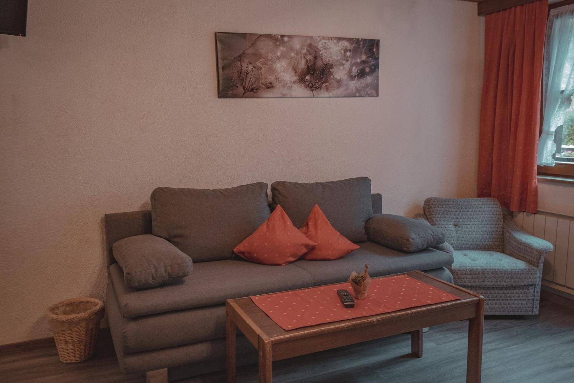 Апартаменти Haus Bergwind Санкт-Леонгард-ім-Пітцталь Екстер'єр фото